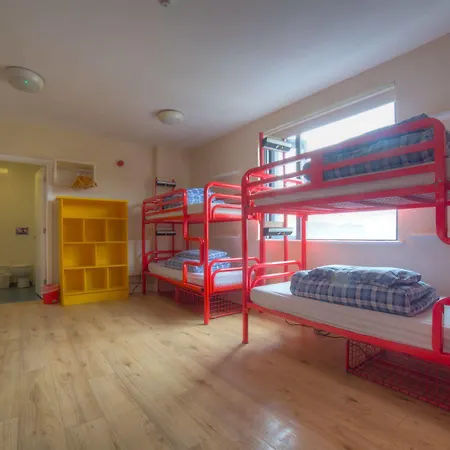Ostello Snoozles Centre *
