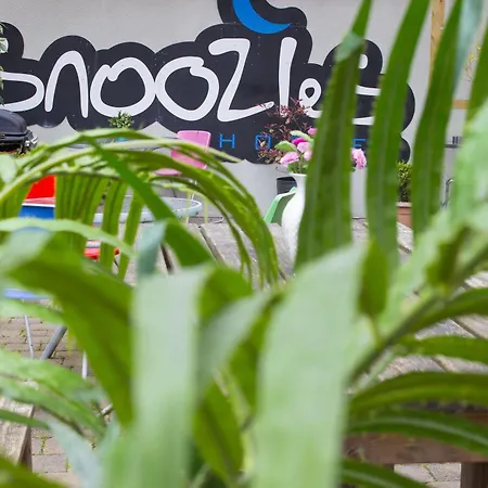 Snoozles Centre *